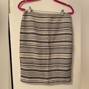 NWT Ann Taylor Loft pencil skirt new size 6